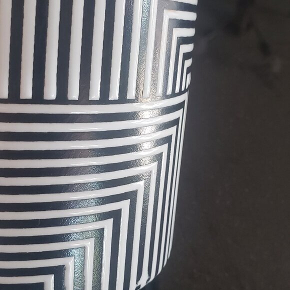 Graydon Hall Geometric Embossed Glaze Mug Black & White Coffee Cups - Set of 2 - Picture 2 of 6